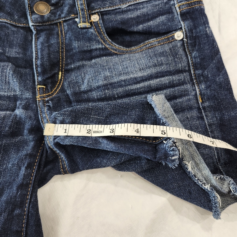American Eagle Outfitters Size 6 Blue Jean Shorts Distressed Cut-Offs - Picture 5 of 7